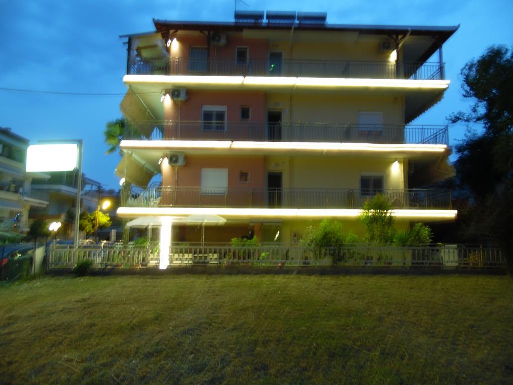 Four Seasons 2 Apartment Paralia Katerinis Bagian luar foto