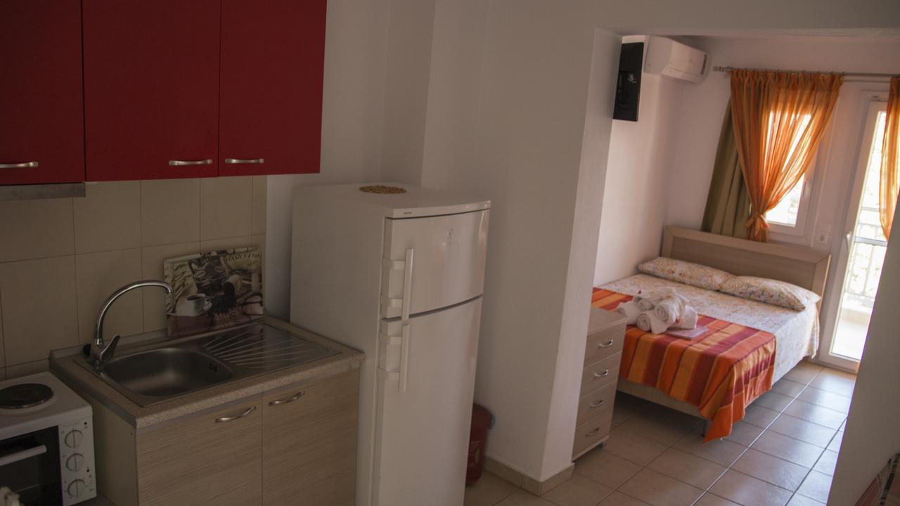 Four Seasons 2 Apartment Paralia Katerinis Bagian luar foto