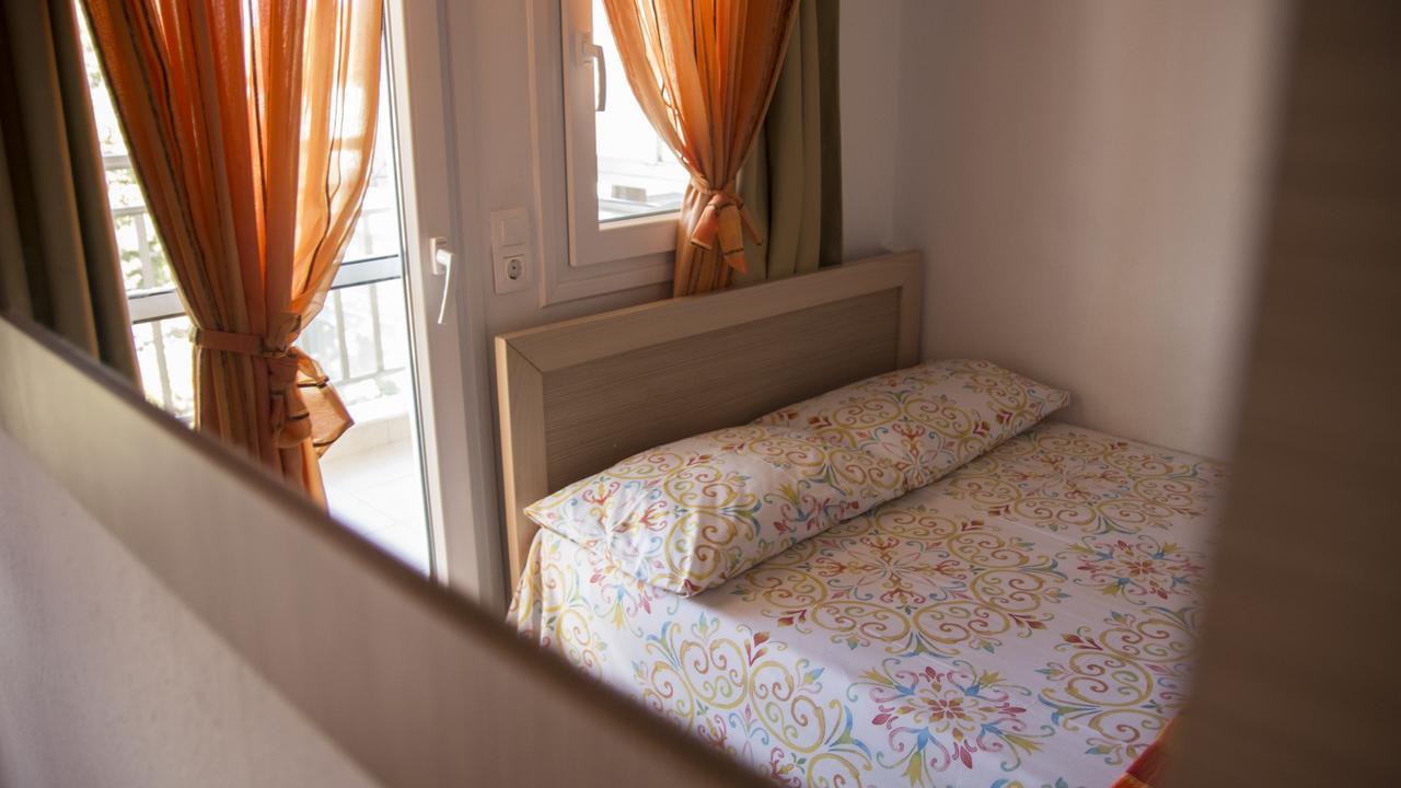Four Seasons 2 Apartment Paralia Katerinis Bagian luar foto